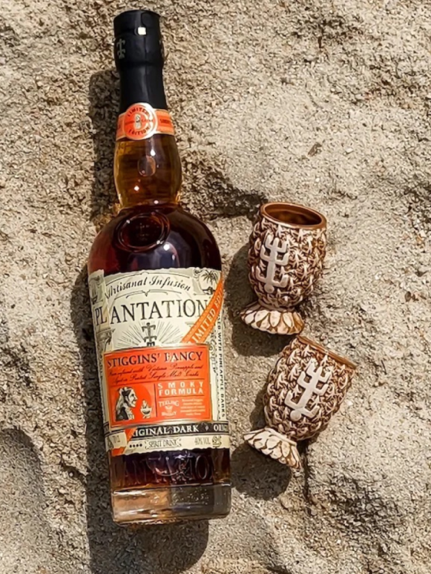 Objavte rum, ktorý nanovo definuje chuť ananásu.